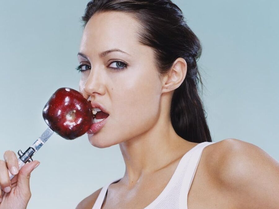 Angelina Jolie