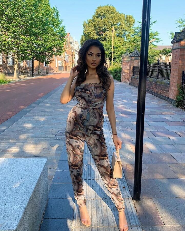 Sexy Paki sluts