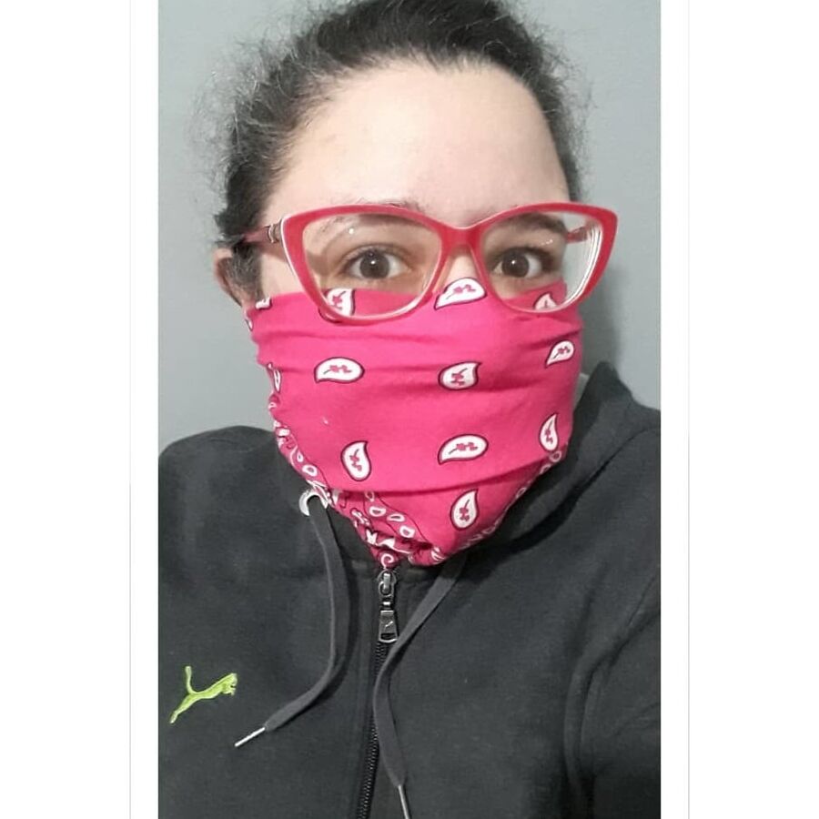 Gostosa (cum on glasses)