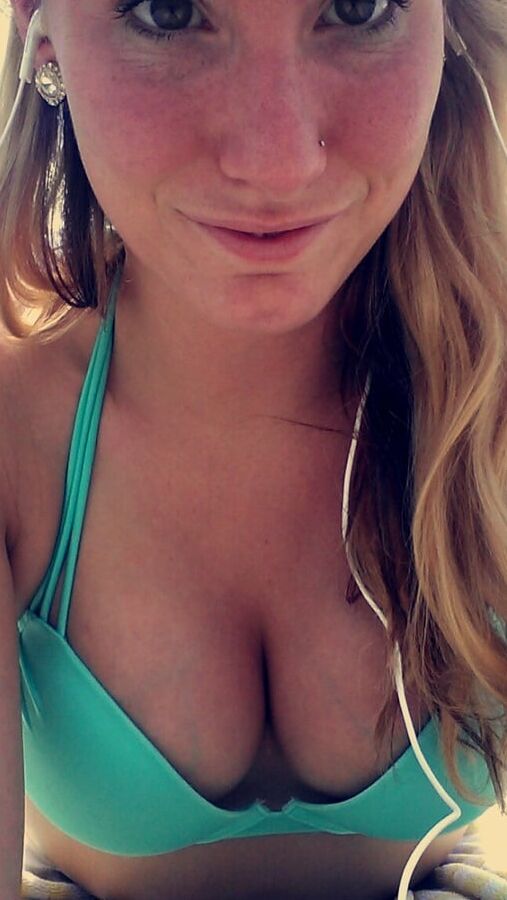 sexy fitness coed