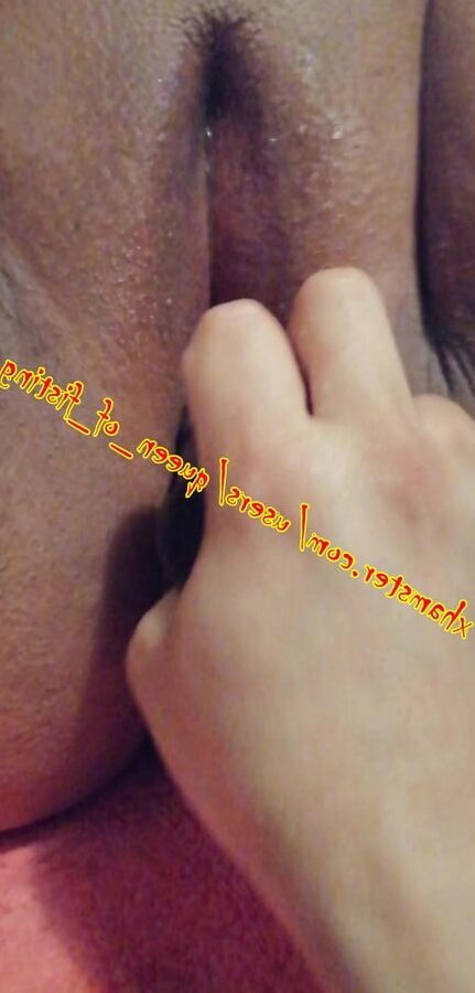 Fucking her pussy with a realistic . in dildo with suction