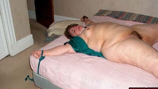 Tombul yasli anneler olgun kadin mature granny mom turk evli