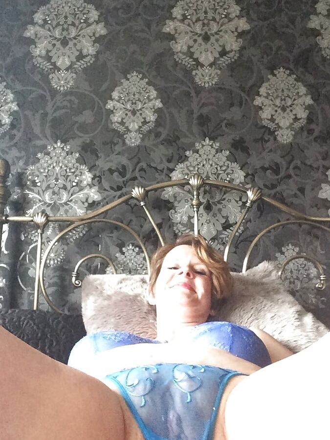 Exposed Sexy Slut Paula from Staffordshire yrs old