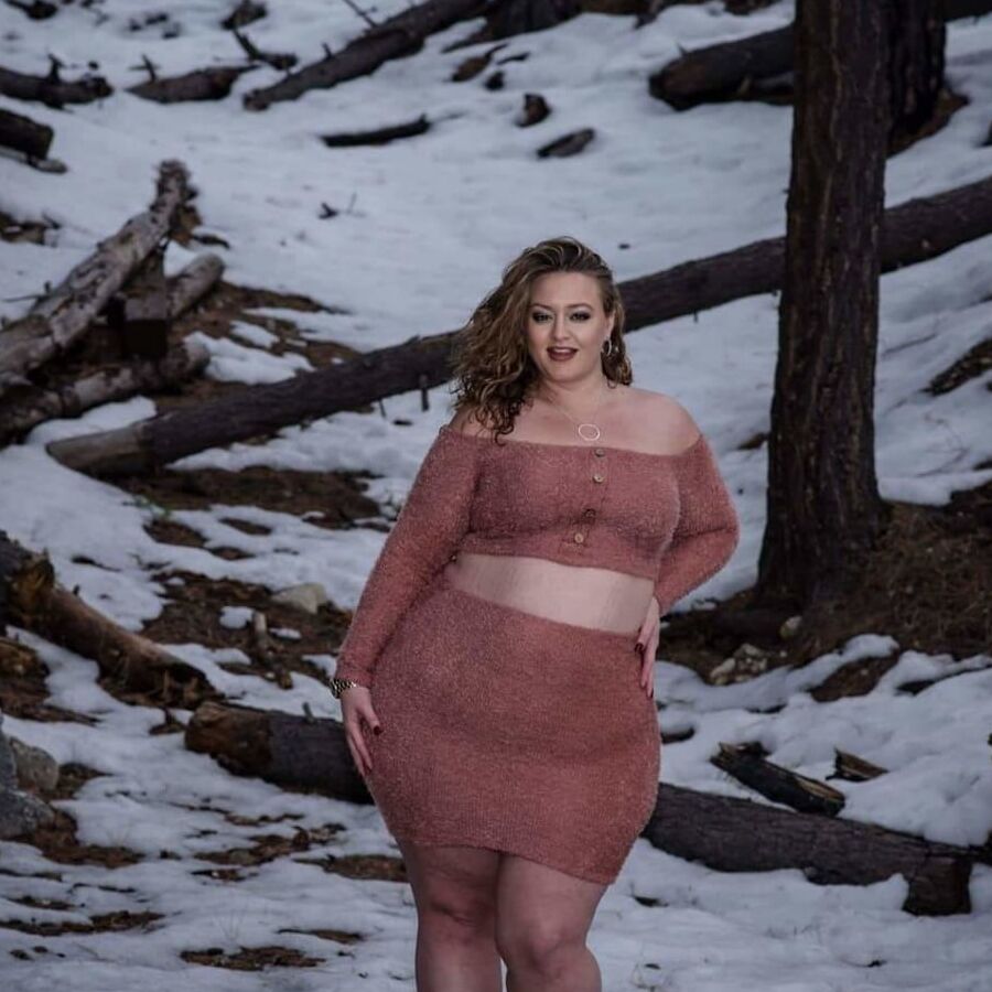 Fabulous and beautiful chubby with a huge exquisite butt