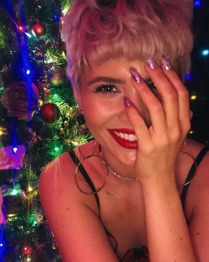 Sexy Russian Singer Shena
