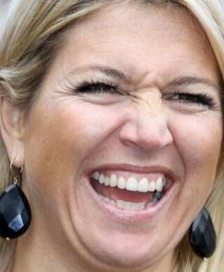GROSSE DINDE REINE MAXIMA DES PAYS BAS