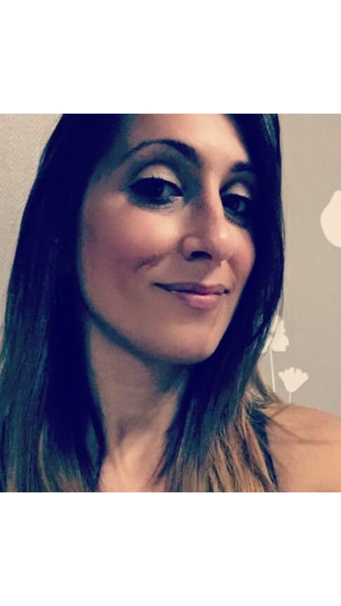 Une MILF Turque (A Turkish MILF)