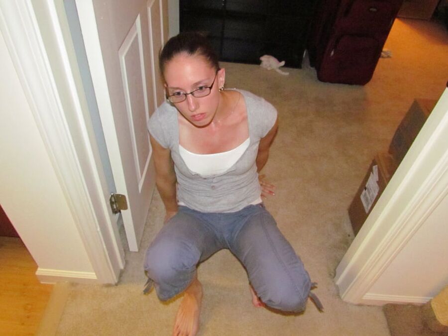 Cute amateur Zoe