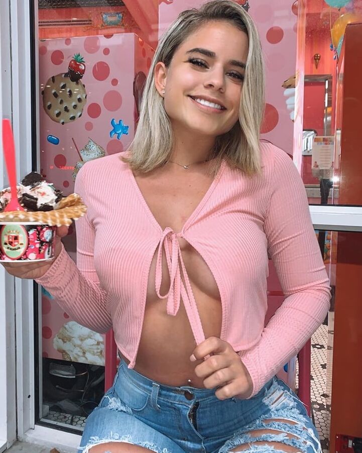 On Instagram- yaslenxoxo