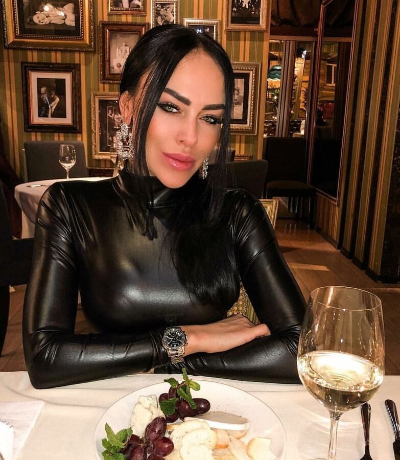 Drinking in latex rubber or leather