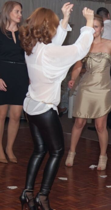 Dance sexy!