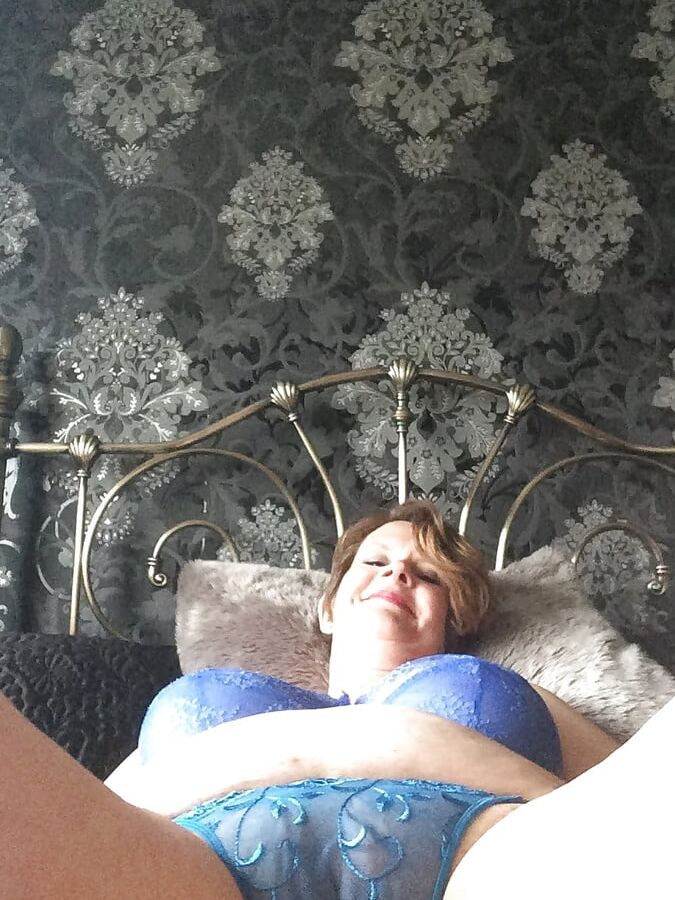 Exposed Sexy Slut Paula from Staffordshire yrs old