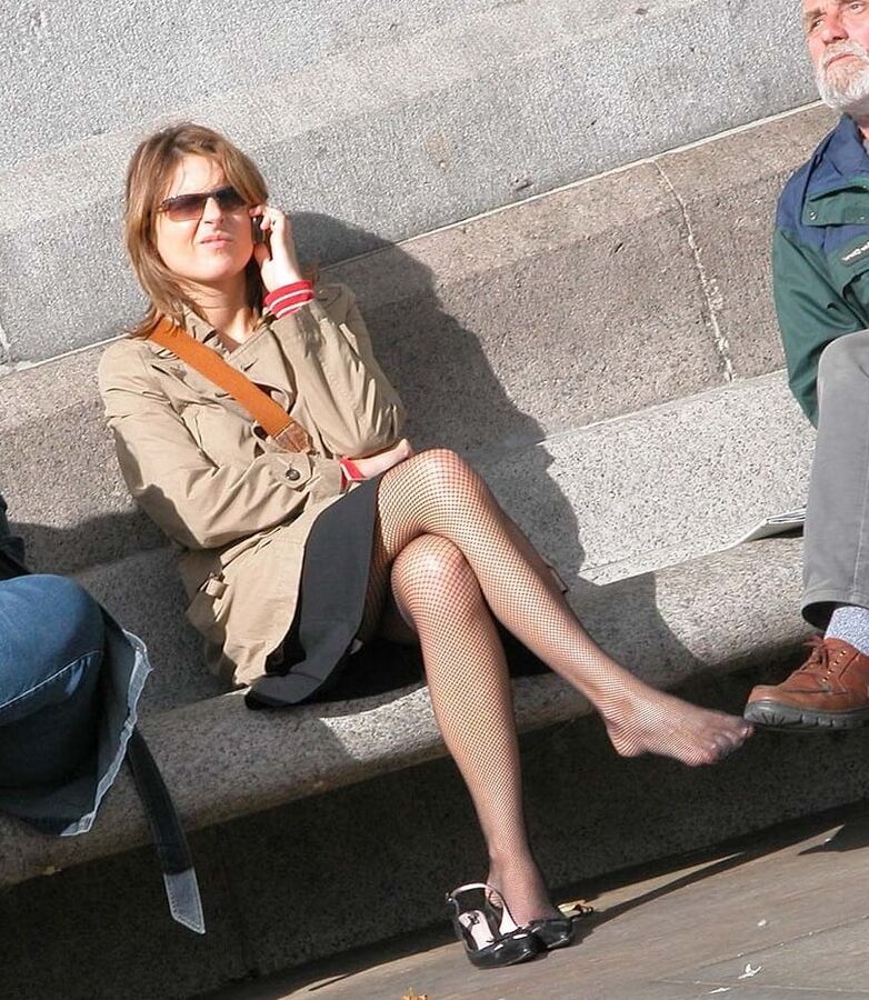Street Pantyhose - UK Trash in Pantyhose and Tights