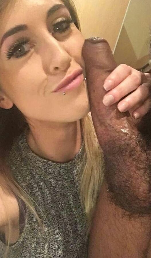 Who is TaylorJayx????
