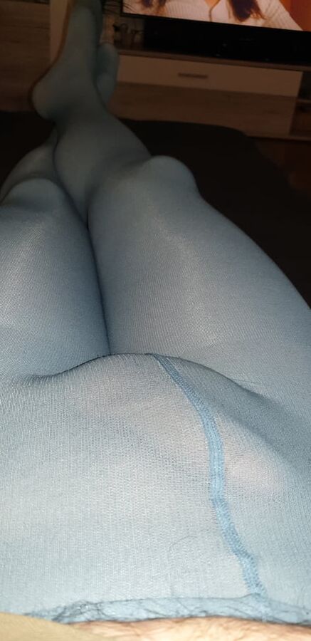in strumpfhose entspannen