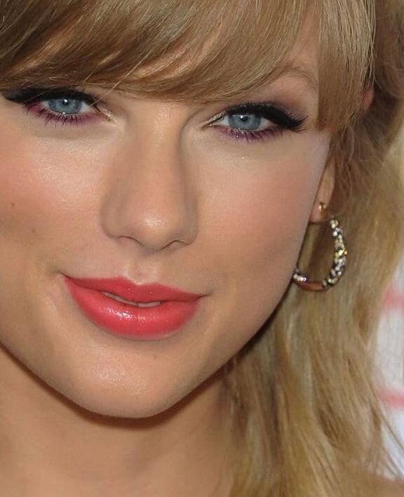 Taylor Swift - her perfect mouth