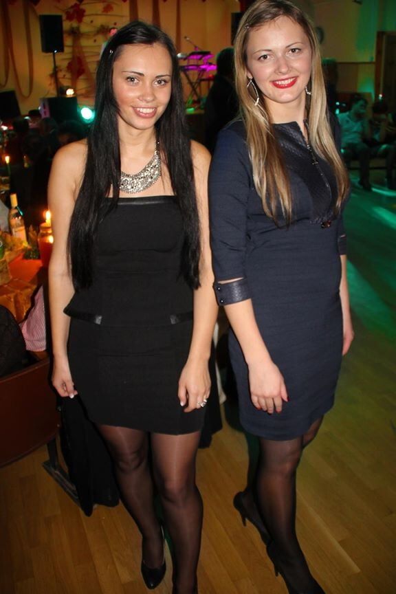 sexy females in tights pantyhose nylons