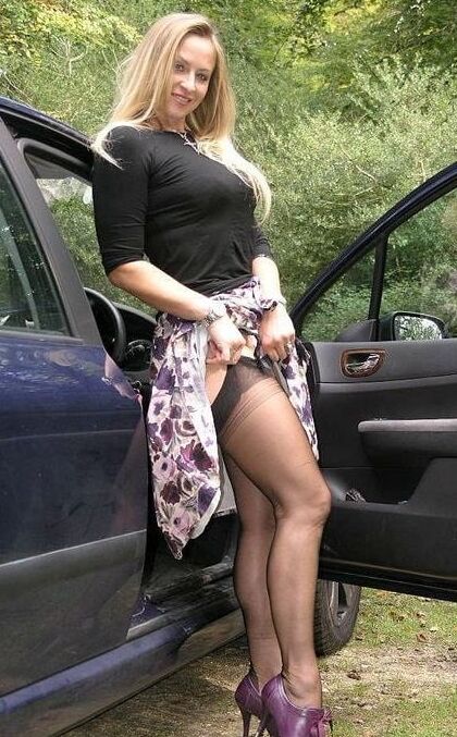 nn nude milf stockings