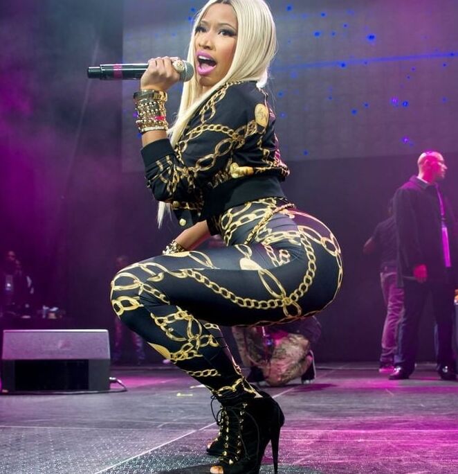 nicki minaj hot