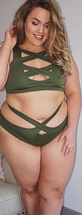 BIG GIRLS I&;D FUCK HARD AND SHOOT MY CUM IN IV