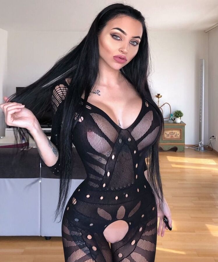 Big Tits Bimbo Celine Centino