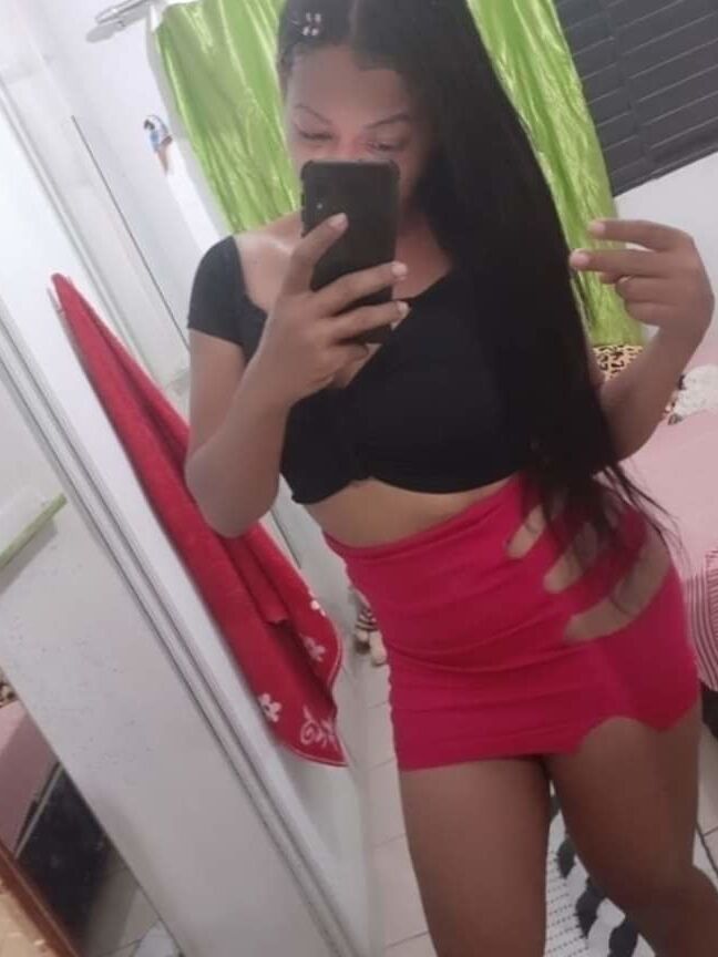 LAMANNY ROCHA - MORENA LINDA DO FACEBOOK