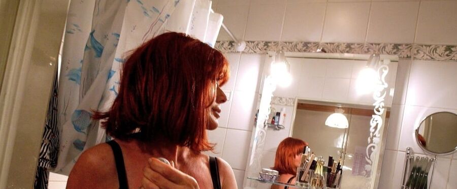 A MATURE FRENCH WHORE... UNE PUTE FRANCAISE MATURE