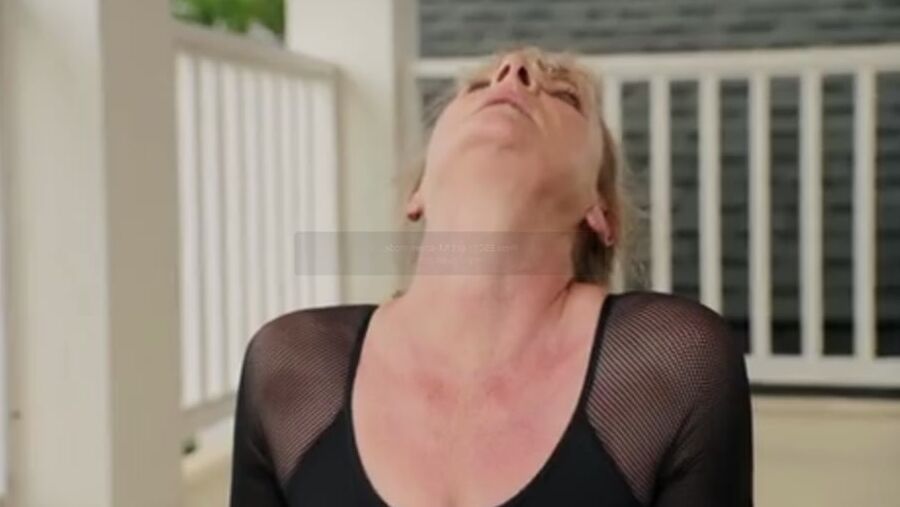 Lesley Sharp, Britsh Actress, Celelebrity