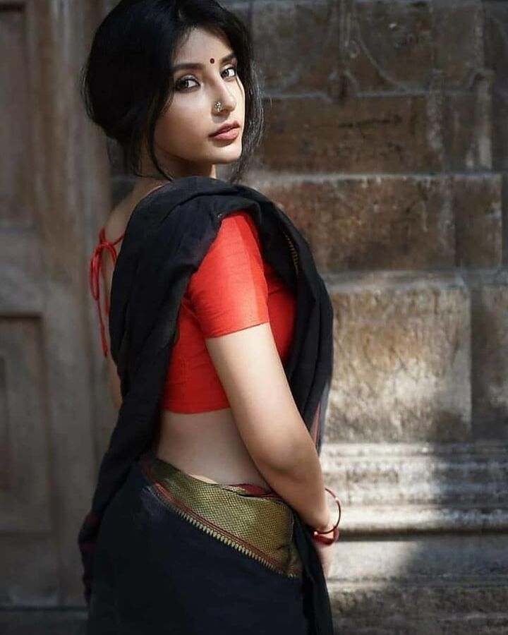 sexy saree