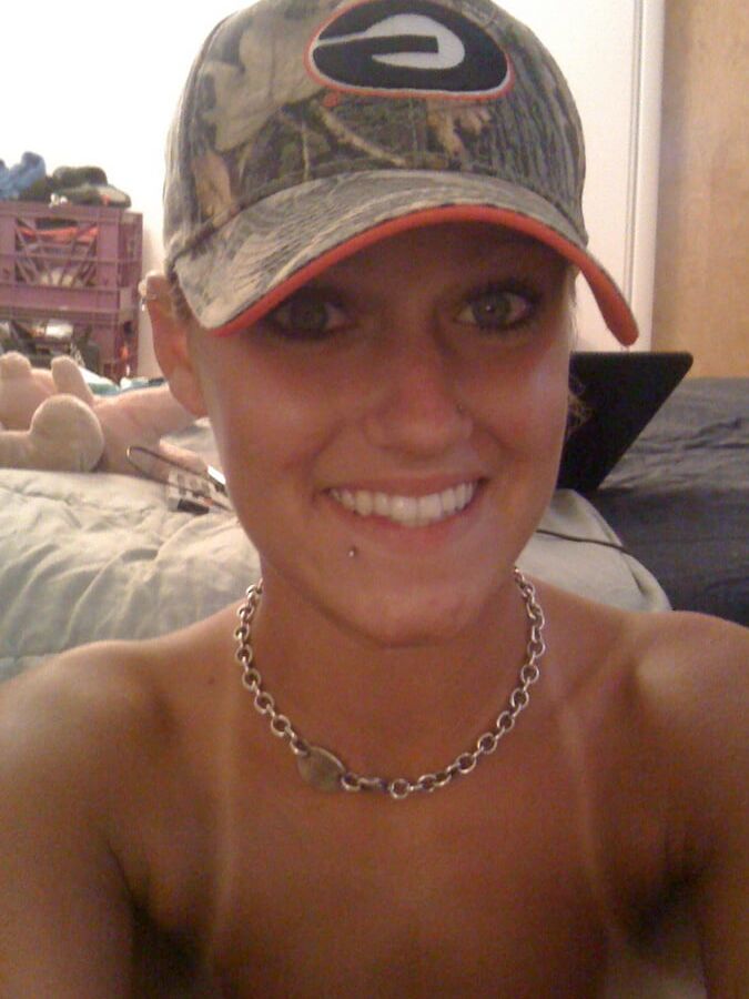 Sexy blonde loves selfies