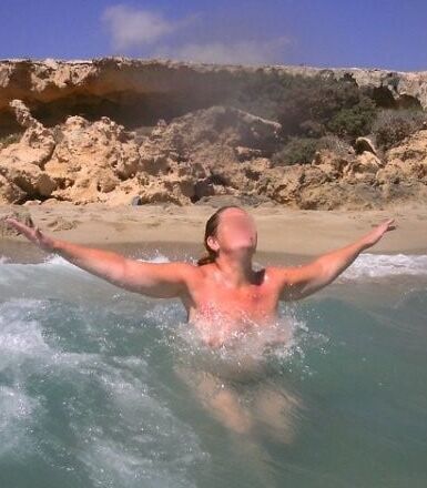 Matures and amateures at the beach