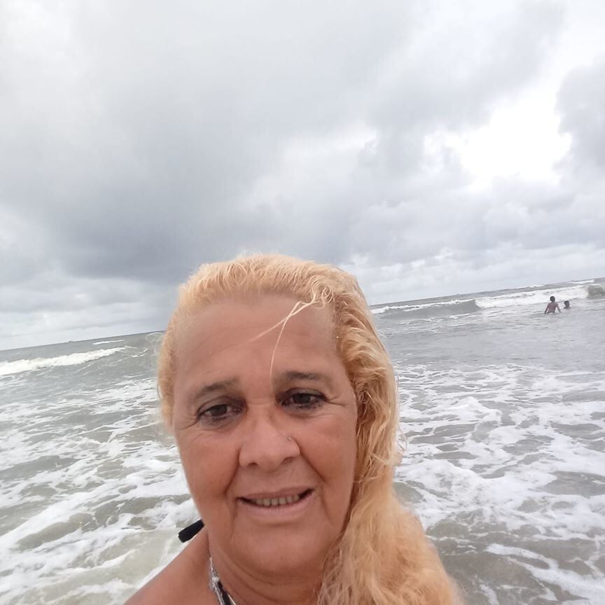 sonia mayer mature granny madura vagina grande