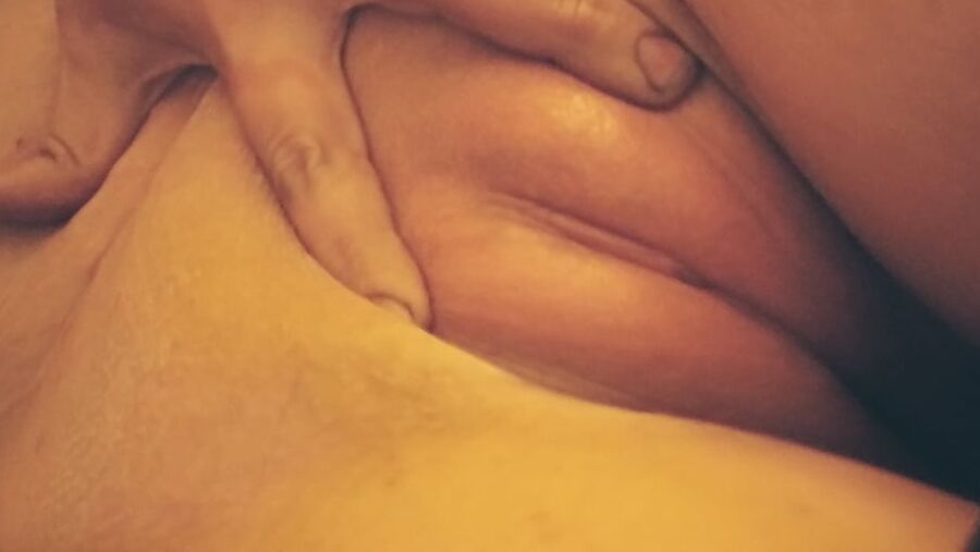 Nude mom