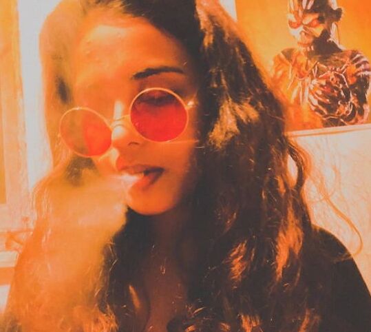INDIANS DESIS SMOKING
