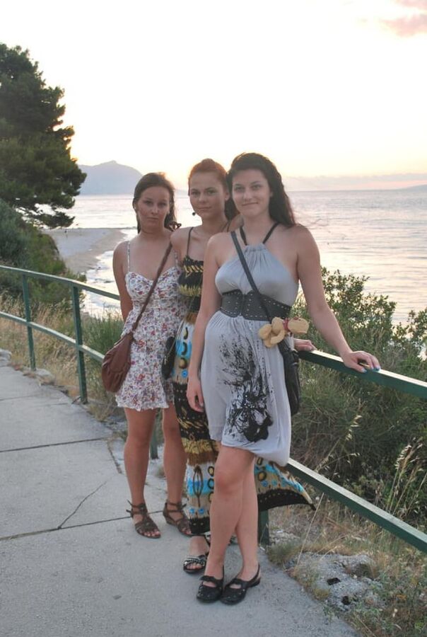 Girlfriends at sea