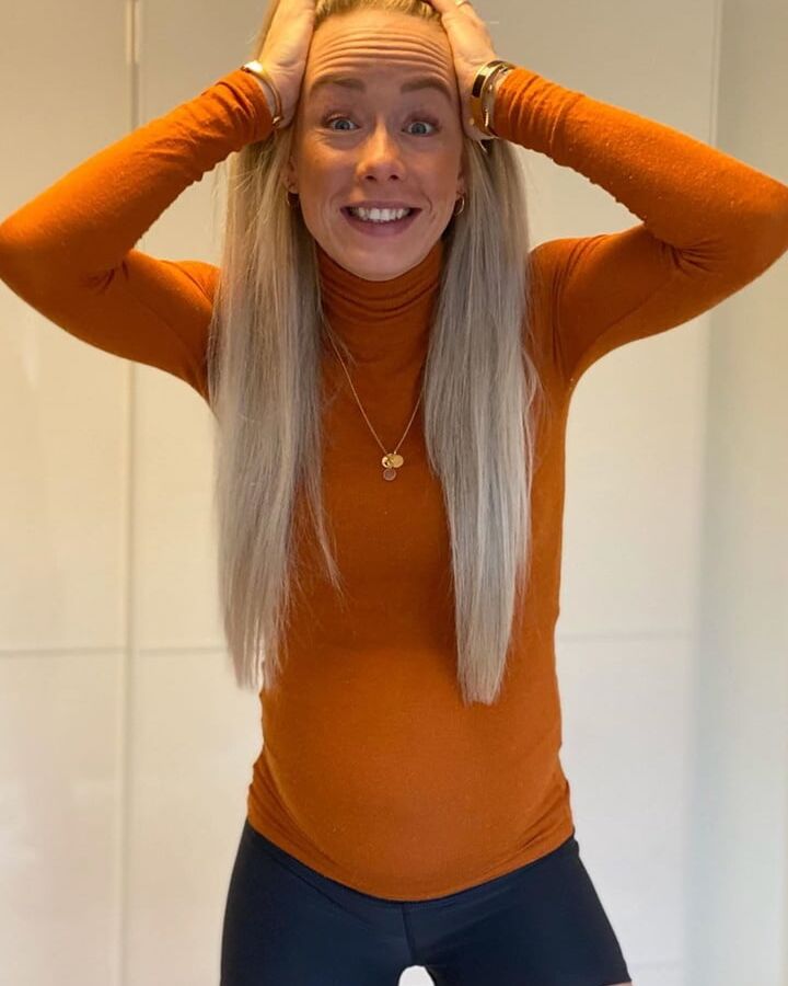 Amateur Celine from hot babe to preggo mom