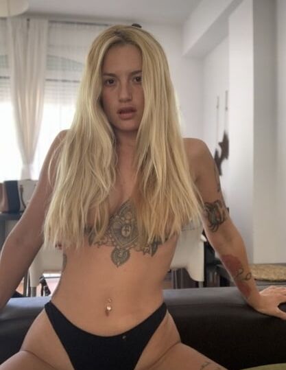 Real sexfriend () - blond sexy ass tinder slut