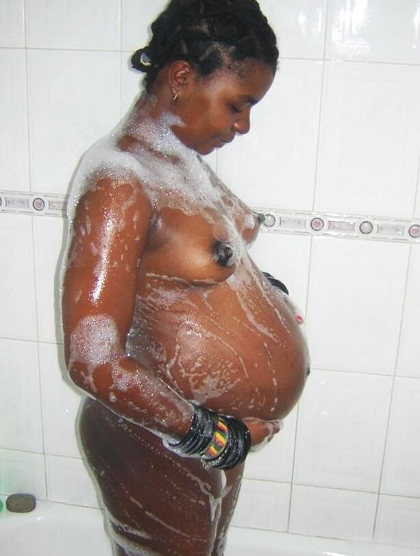 Pregnant women ar