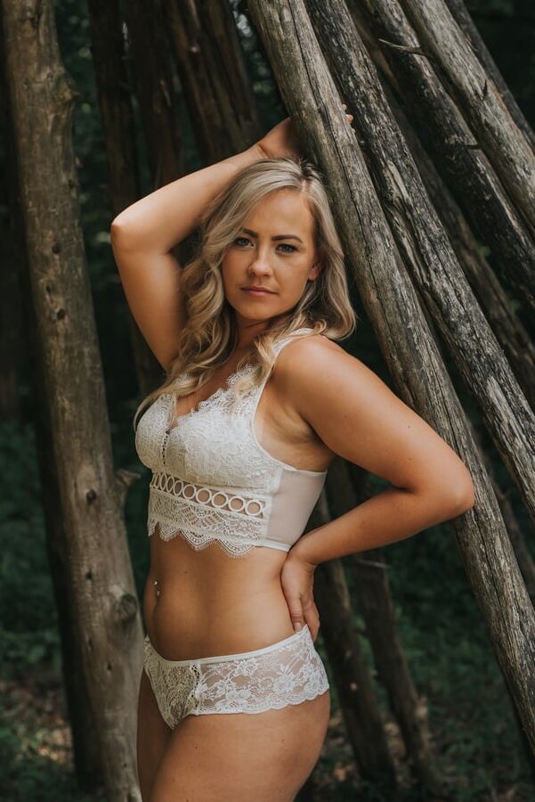 Emma Boudoir