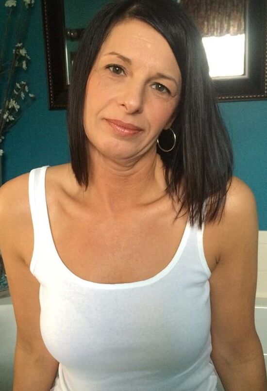 Which Milf Face Gets Your Cum?