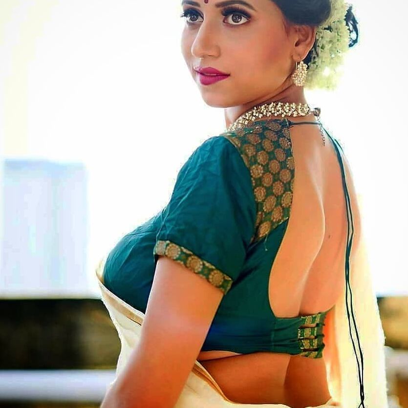 sexy saree