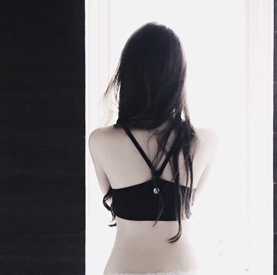 Pretty korean masturbates