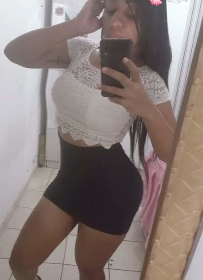 LAMANNY ROCHA - MORENA LINDA DO FACEBOOK