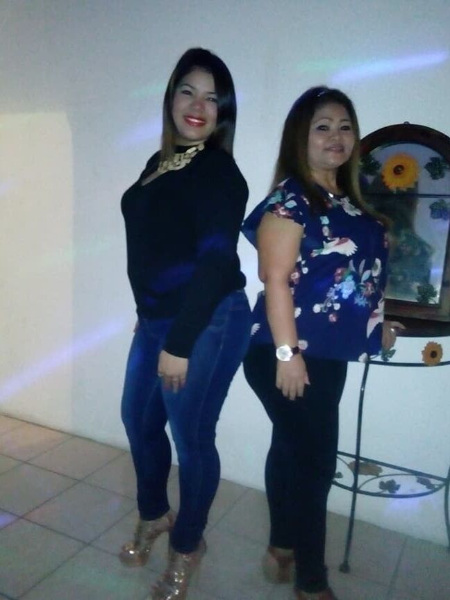 UNA RICA MADURITA Y SU SABROSA AMIGA