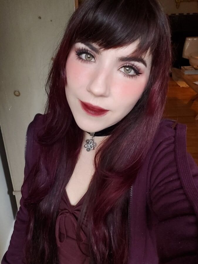 Sexy Twitter Babe