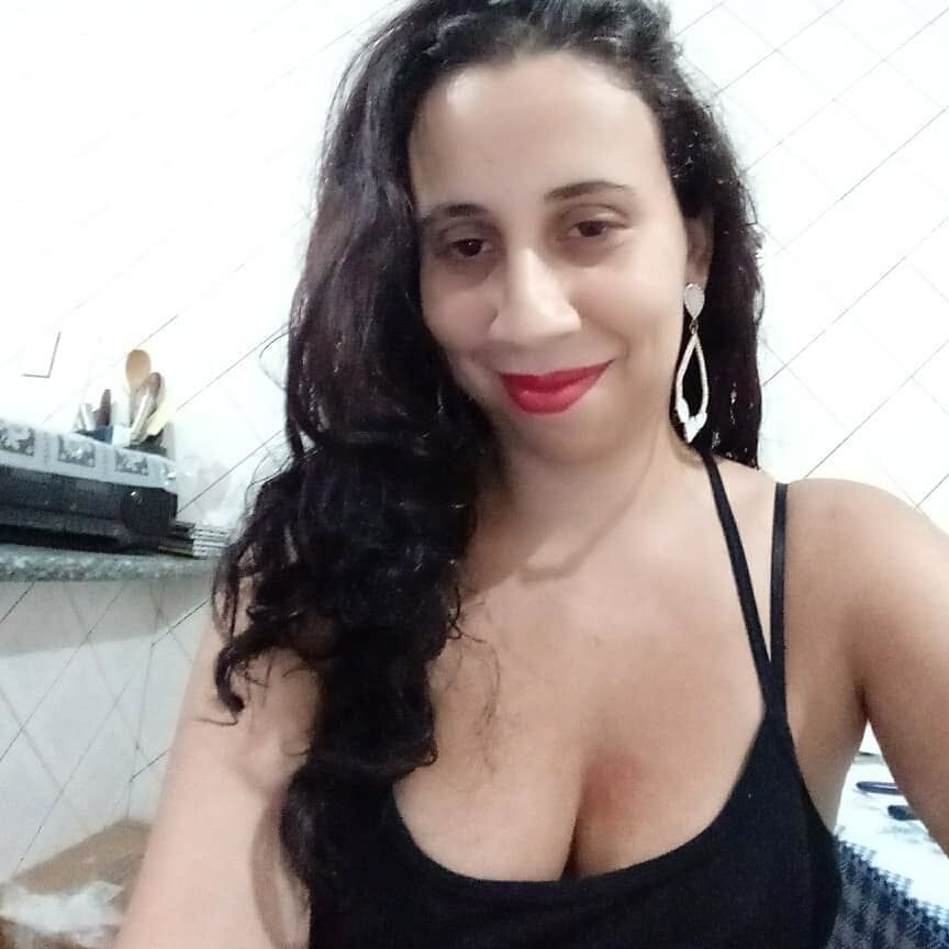 Belly dance milf