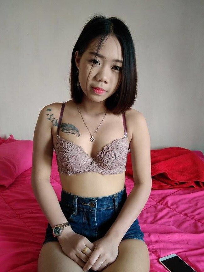 Prostitute selling pussy