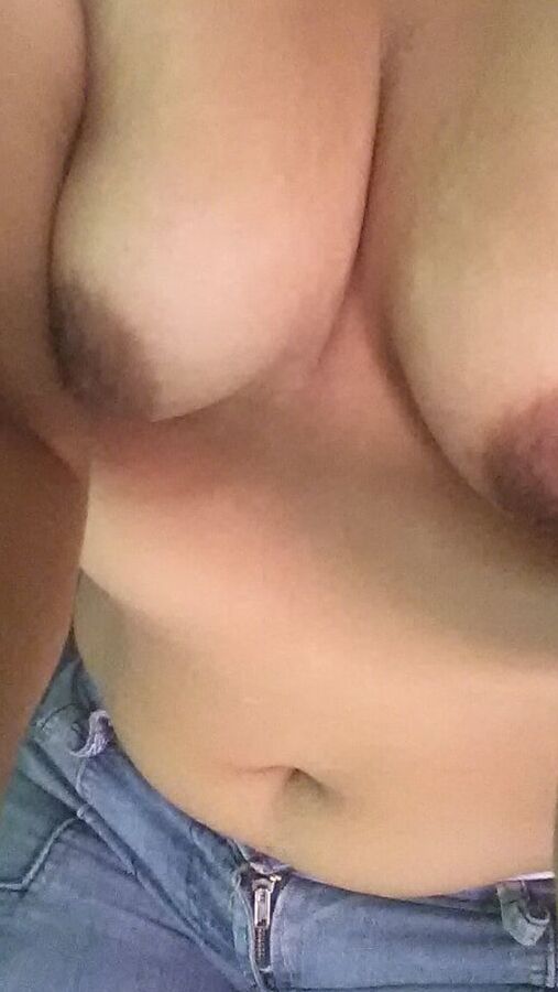 campechana gordita con buenos pechos, lindos pezones