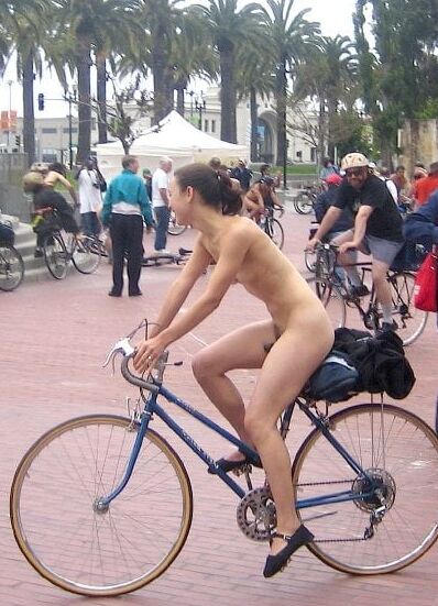 A bicyclette
