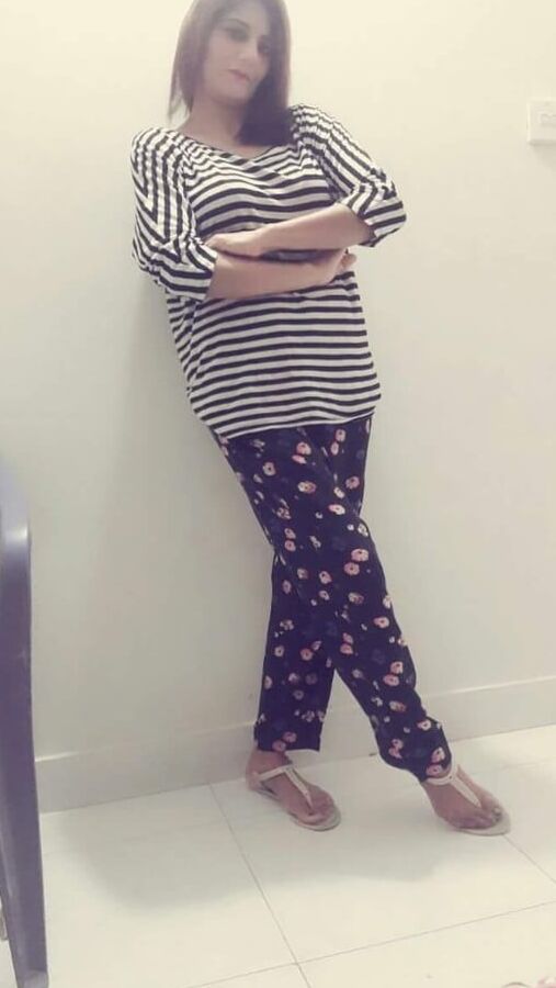 CUTE PAKI WIFE